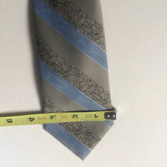 Vintage Christian Dior Tie - Picture 7 of 9
